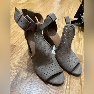 Taupe shooties barely worn - Target size 8